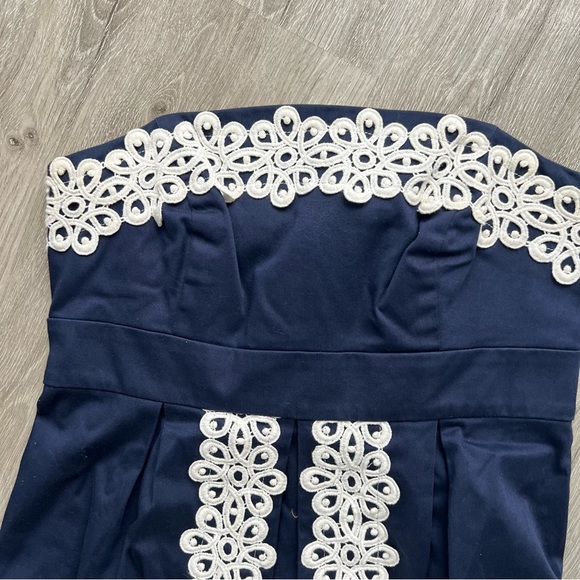 Lilly Pulitzer Betsey Navy Blue Eyelet Embroidered Lace Strapless Sate Dress 2 - Picture 2 of 6